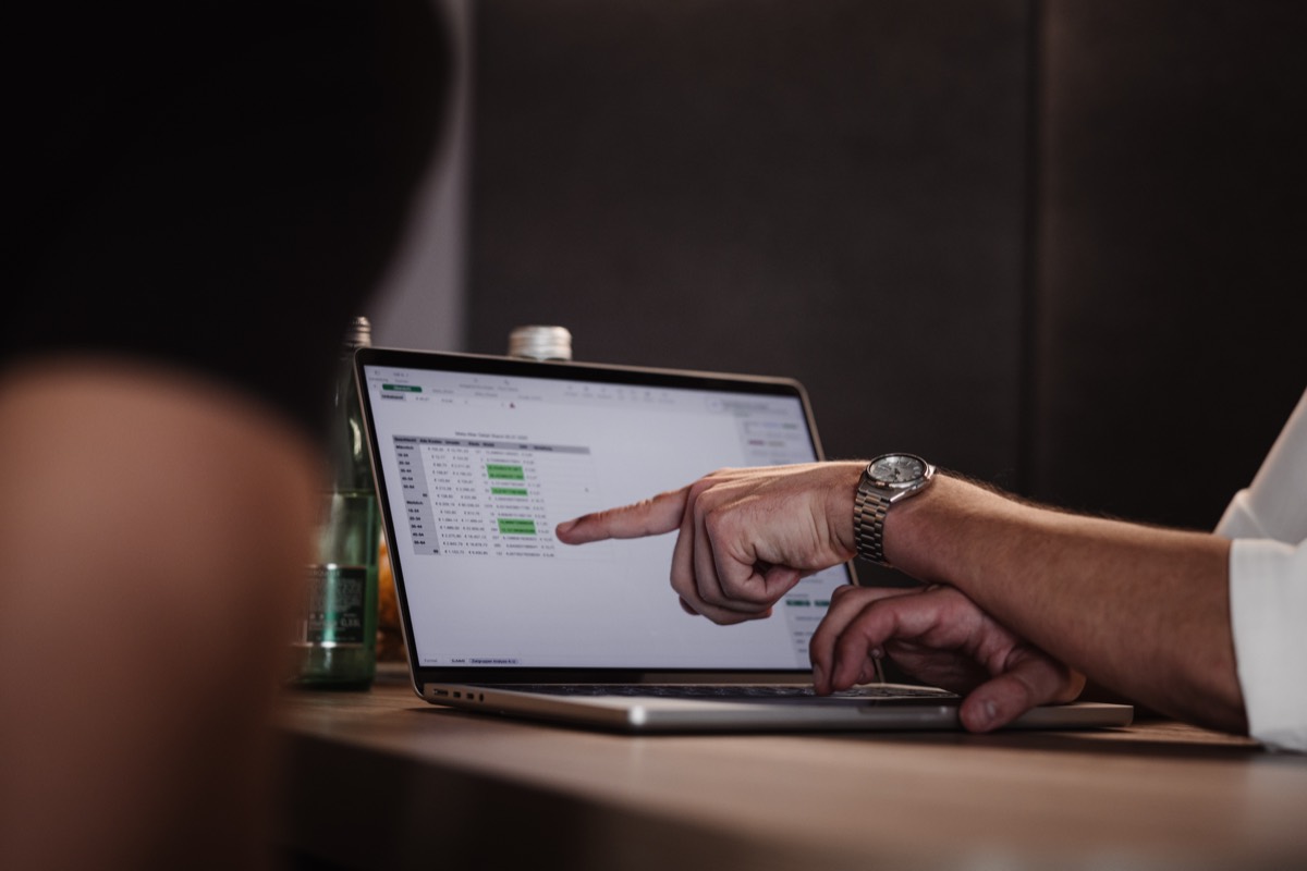 Planbar mehr Anfragen: Wie modernes Online-Marketing wirklich verkauft
